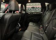 Porsche Cayenne 12