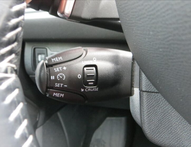 Peugeot 308 Kombi 1,2 l 96 kw