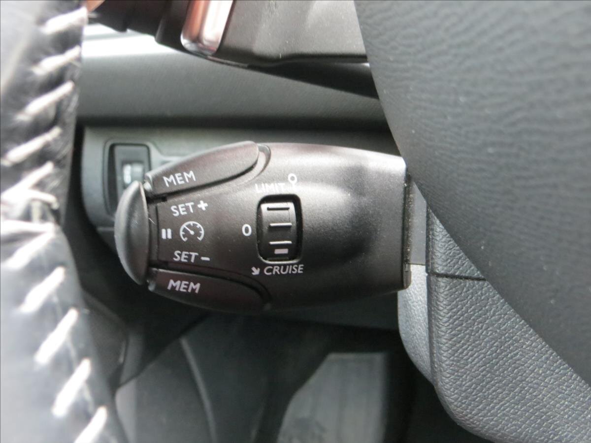 Peugeot 308 Kombi 1,2 l 96 kw