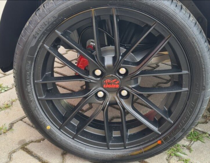 Ligier JS 50 Hatchback 499,0 6 kw