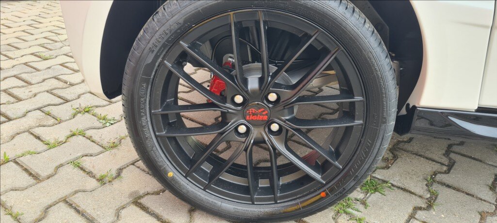 Ligier JS 50 Hatchback 499,0 6 kw