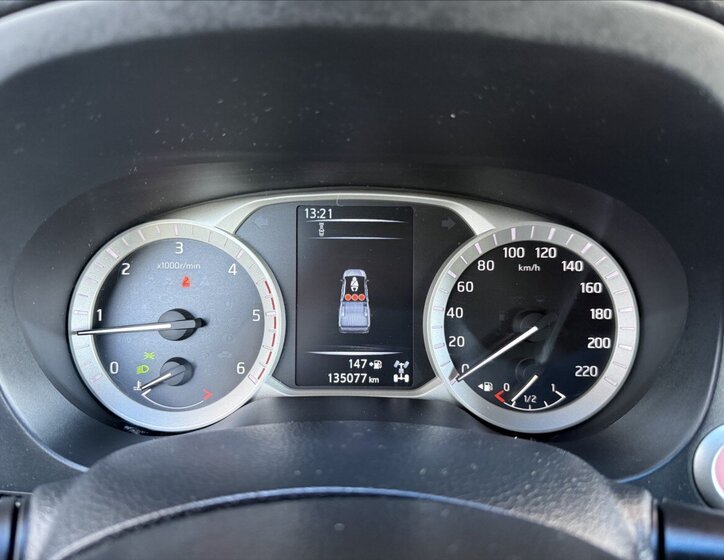 Nissan Navara Pick-up 2,3 l 120 kw