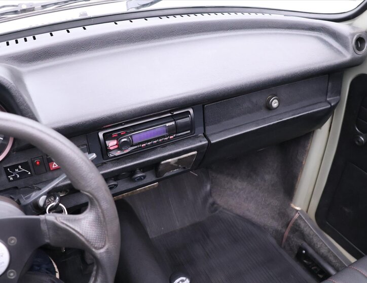 Volkswagen Beetle Kabriolet 1,3 l 32 kw