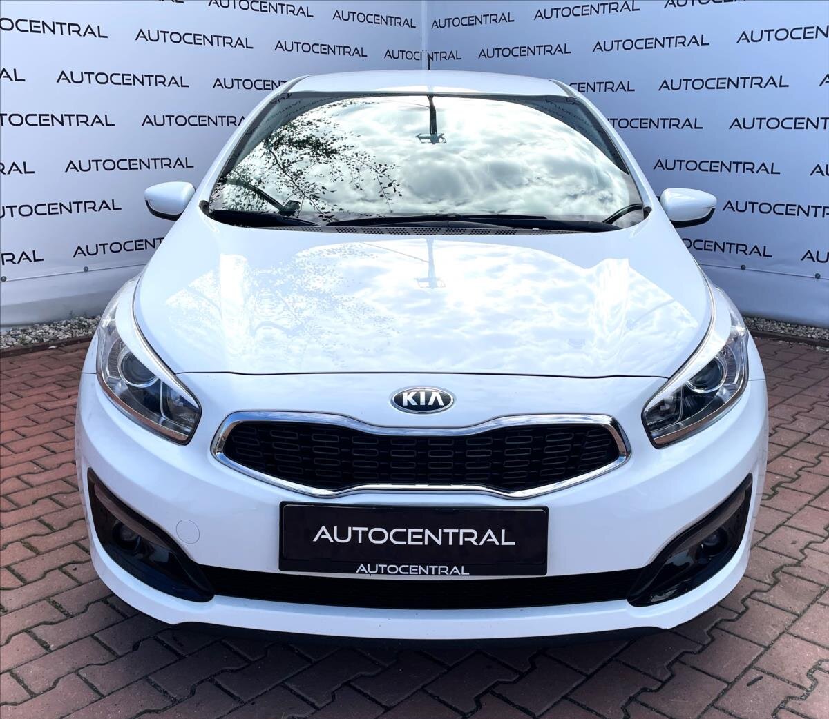 KIA Ceed Hatchback 1,4 l 73 kw