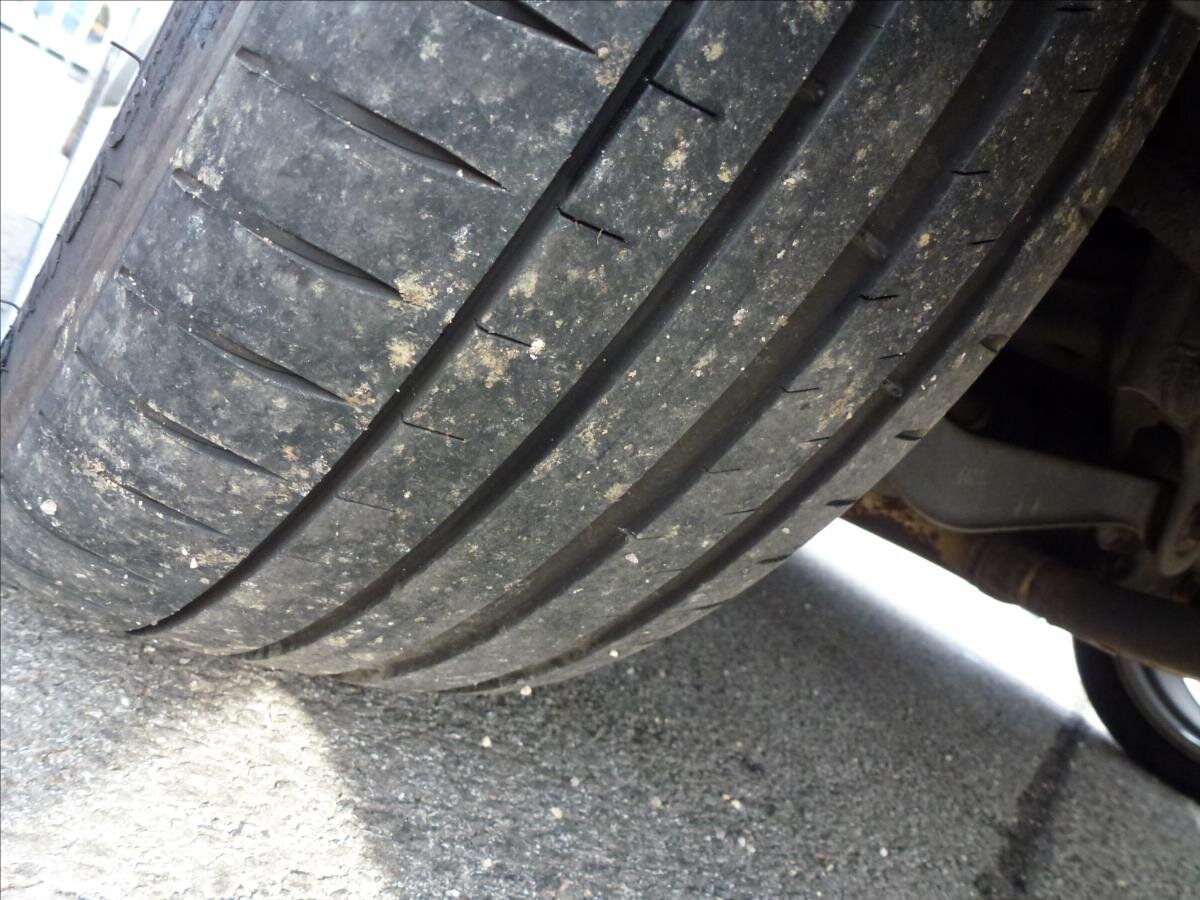 Subaru Legacy Kombi 2,0 l 121 kw