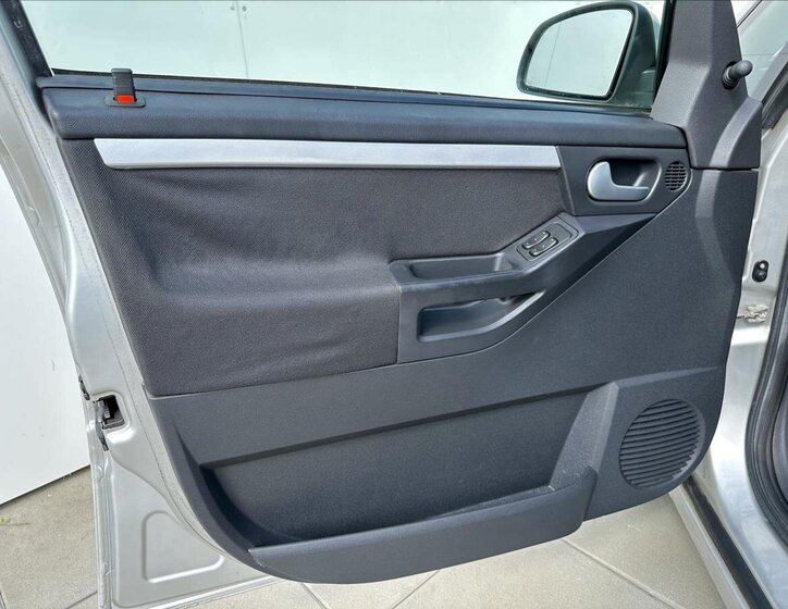 Opel Meriva MPV 1,6 l 74 kw