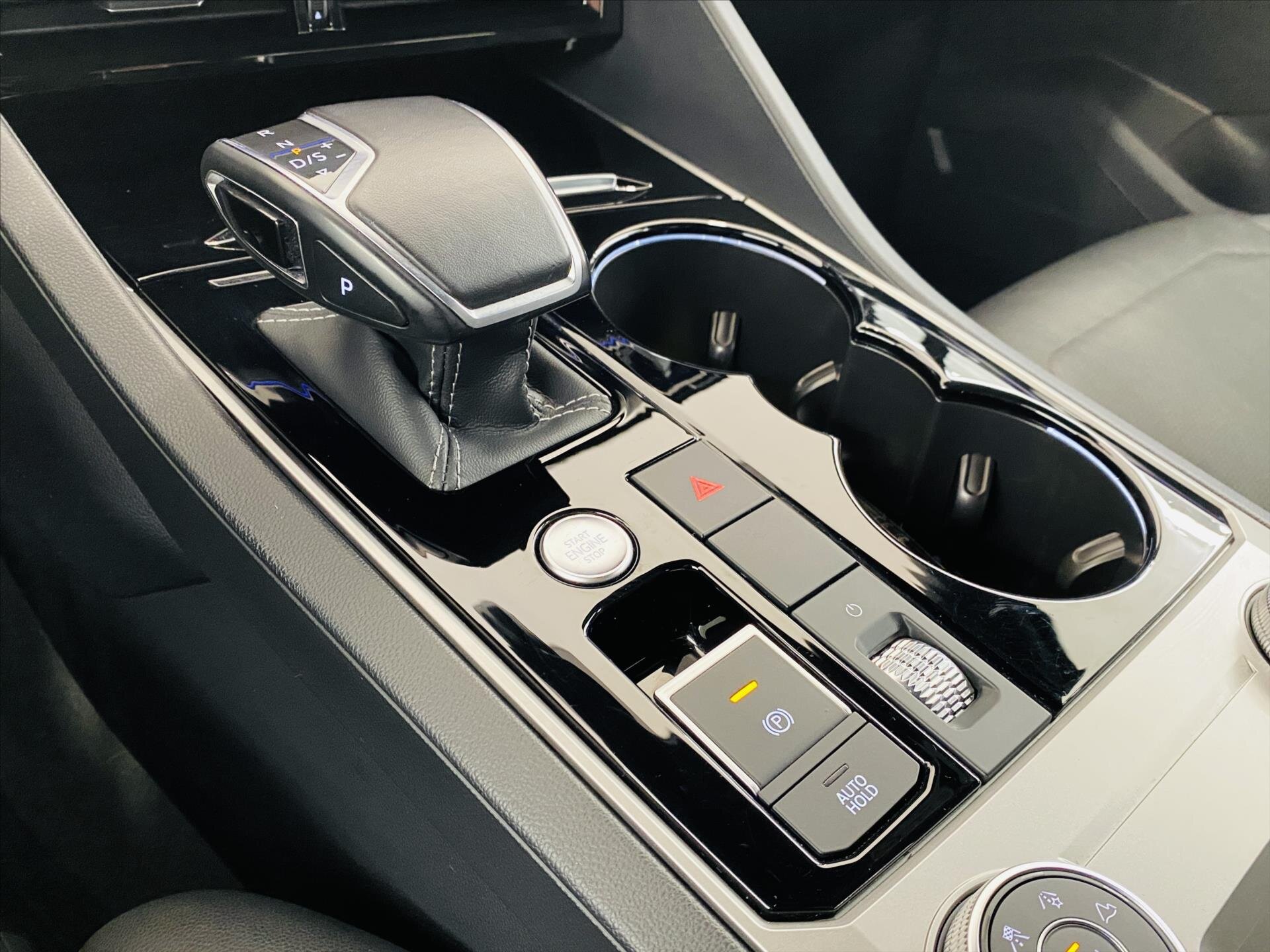 Volkswagen Touareg Kombi 3,0 l 210 kw