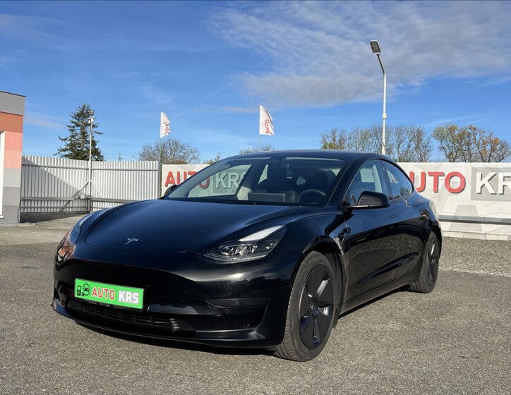 Tesla Model 3 13