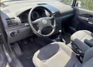 Volkswagen Sharan 9