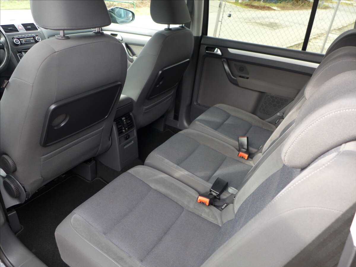 Volkswagen Touran Kombi 1,4 l 103 kw