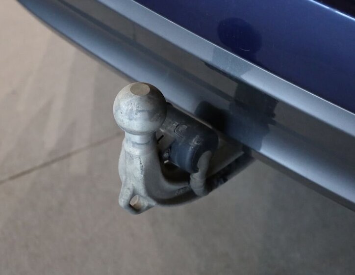 BMW Řada 5 Kombi 3,0 l 195 kw