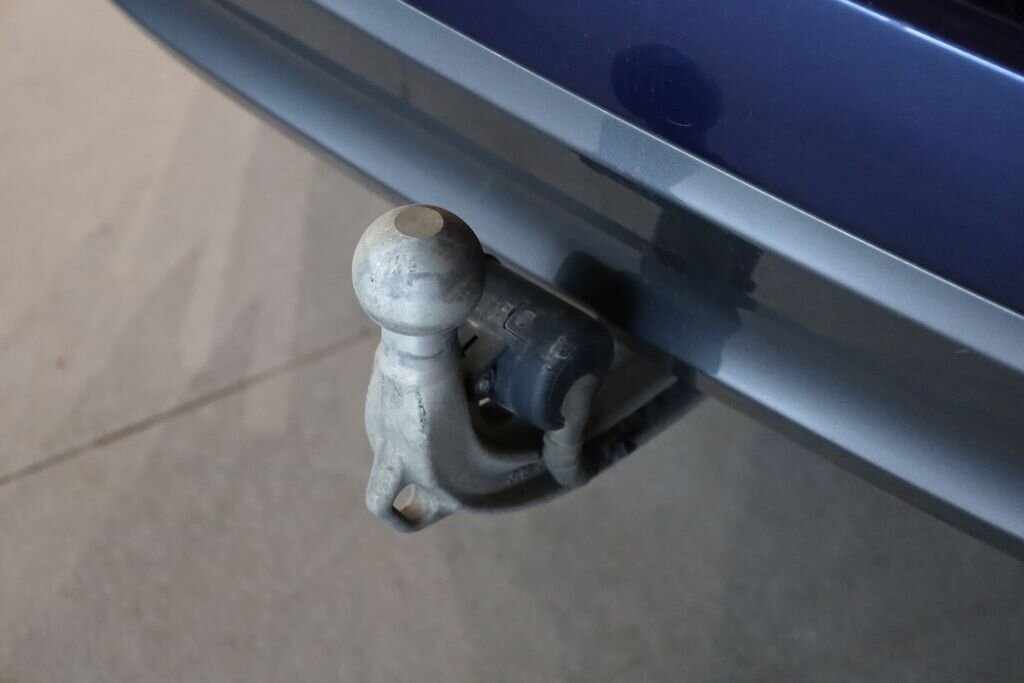 BMW Řada 5 Kombi 3,0 l 195 kw