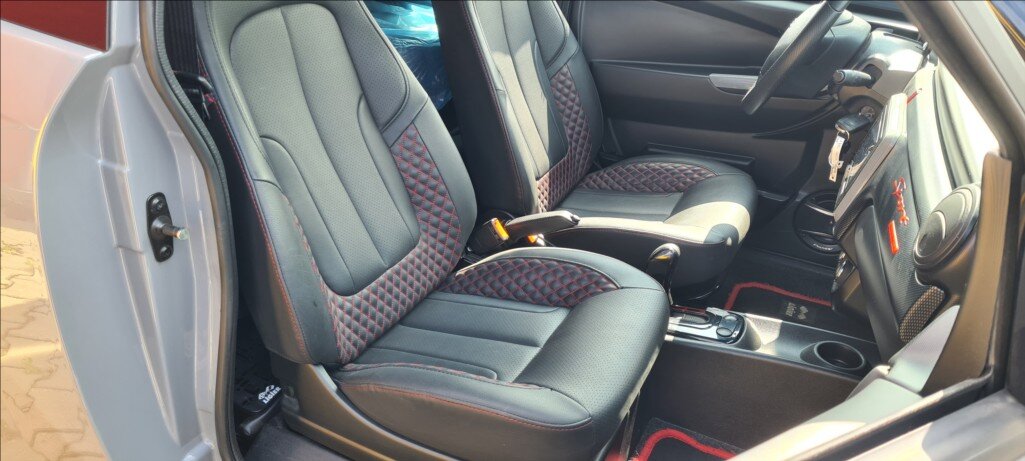 Ligier JS 50 L Hatchback 478,0 6 kw