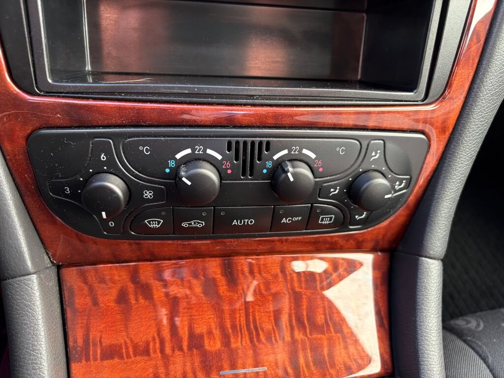 Mercedes-Benz Třídy C Sedan 1,8 l 105 kw