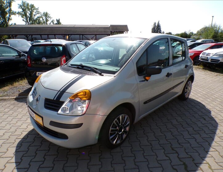 Renault Modus Hatchback 1,1 l 55 kw