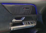 Mercedes-Benz GLB SUV / Terénní 1,3 l 120 kw