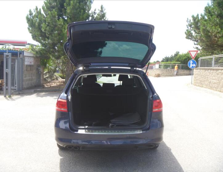 Volkswagen Passat 30