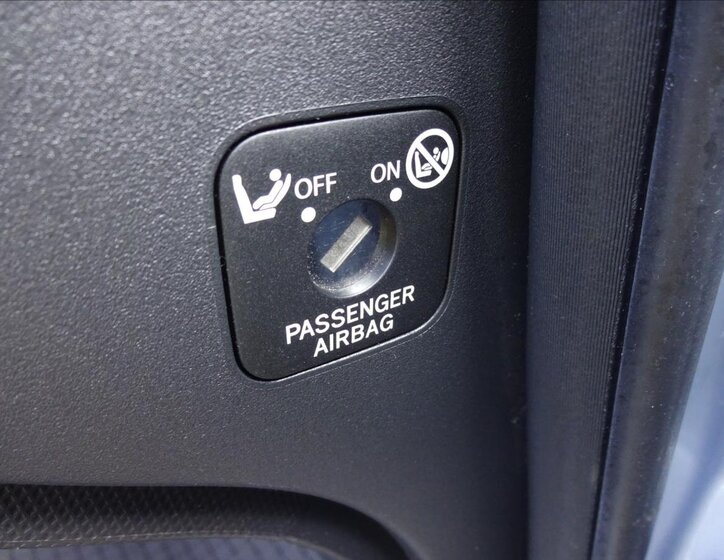 Toyota Auris Hatchback 1,3 l 74 kw