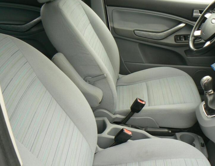 Ford C-MAX MPV 2,0 l 107 kw