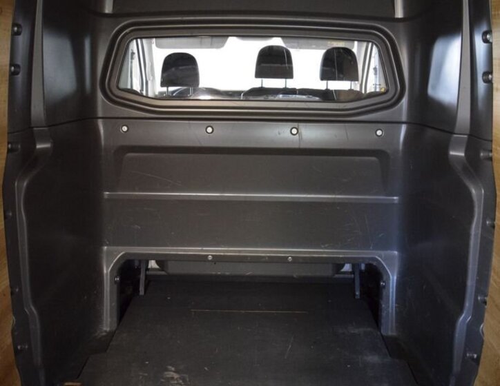 Volkswagen Crafter Skříň 0,0 103 kw