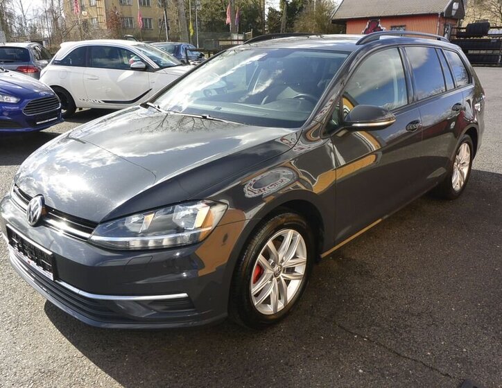 Volkswagen Golf Kombi 2,0 l 110 kw