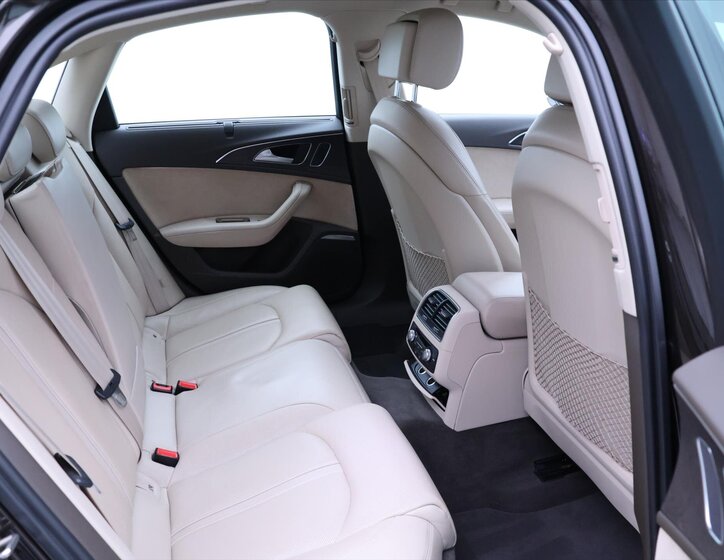 Audi A6 Sedan 3,0 l 235 kw