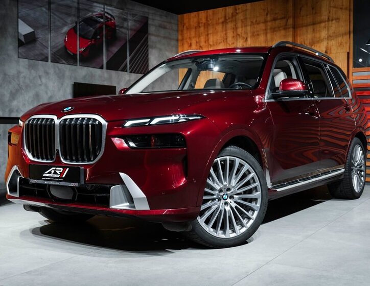 BMW X7 SUV / Terénní 3,0 l 280 kw