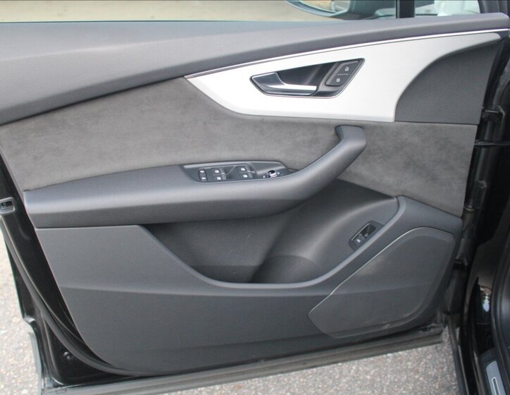 Audi Q7 SUV / Terénní 3,0 l 170 kw