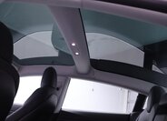 Tesla Model 3 Sedan 0,0 425 kw