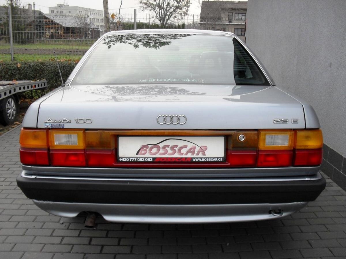 Audi 100 Sedan / Limuzína 2,3 l 100 kw