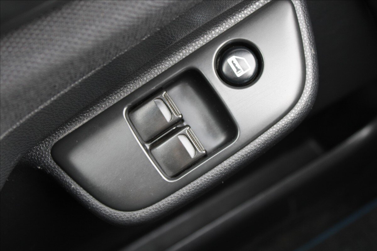 Suzuki Ignis Hatchback 1,5 l 73 kw