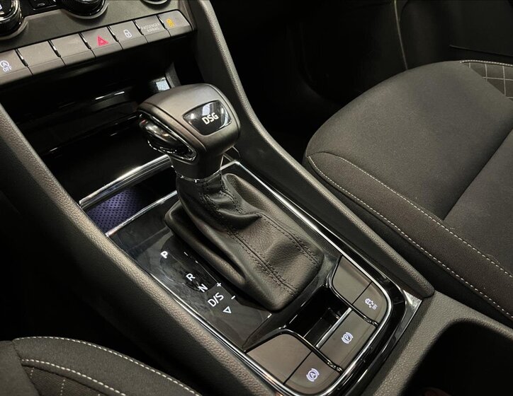 Škoda Karoq SUV / Terénní 1,5 l 110 kw