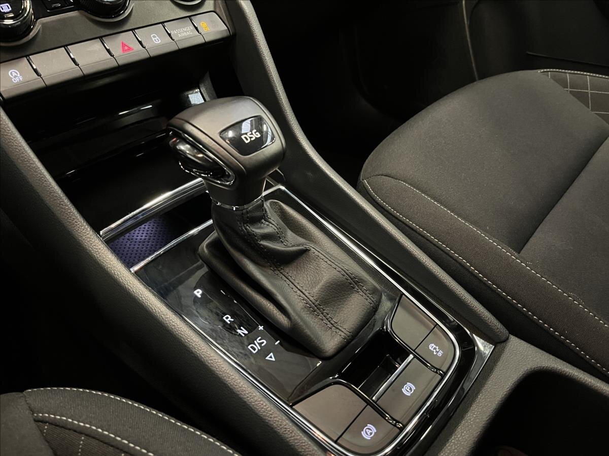 Škoda Karoq SUV / Terénní 1,5 l 110 kw