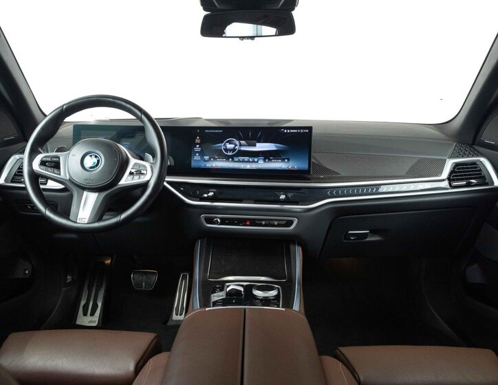 BMW X5 SUV / Terénní 3,0 l 360 kw