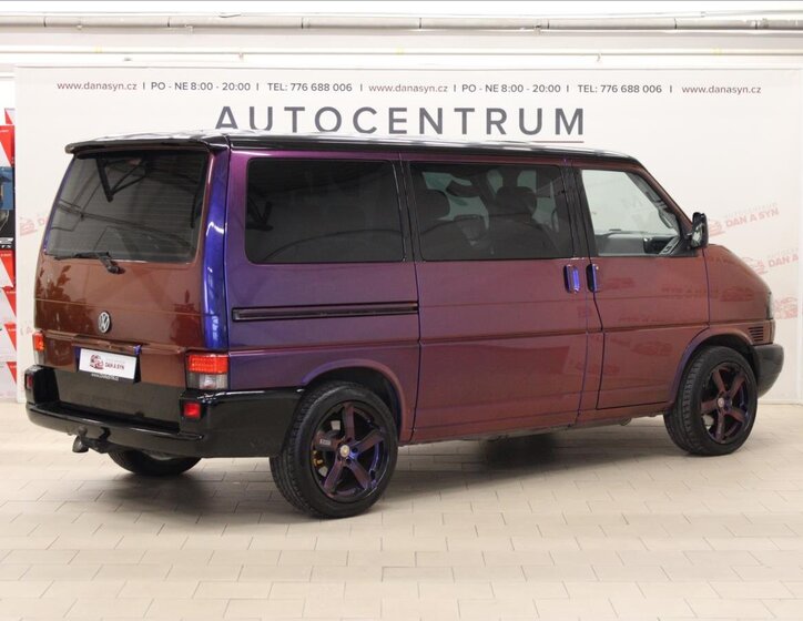Volkswagen Caravelle Kombi 2,5 l 111 kw