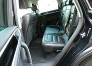 Volkswagen Touareg SUV / Terénní 3,0 l 180 kw