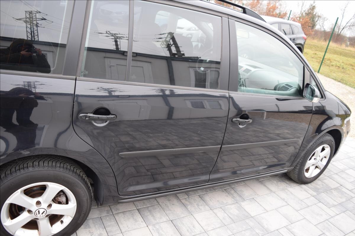 Volkswagen Touran MPV 1,4 l 103 kw