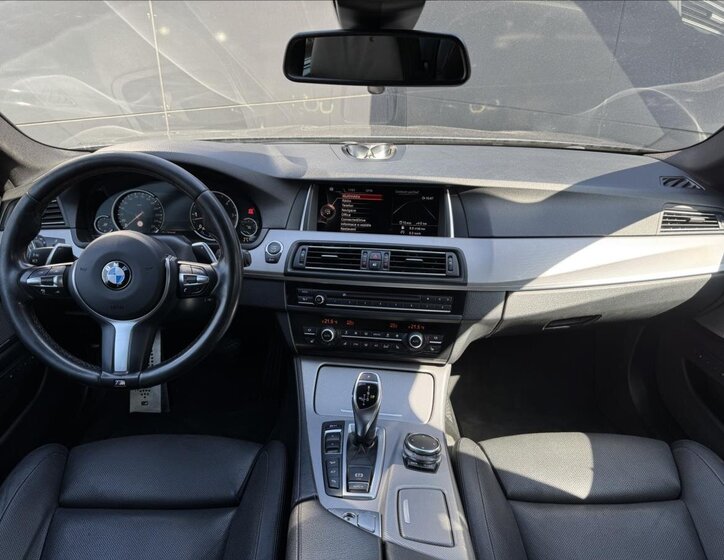 BMW Řada 5 Kombi 3,0 l 230 kw