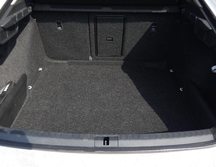 Škoda Octavia Sedan / Limuzína 1,5 l 110 kw