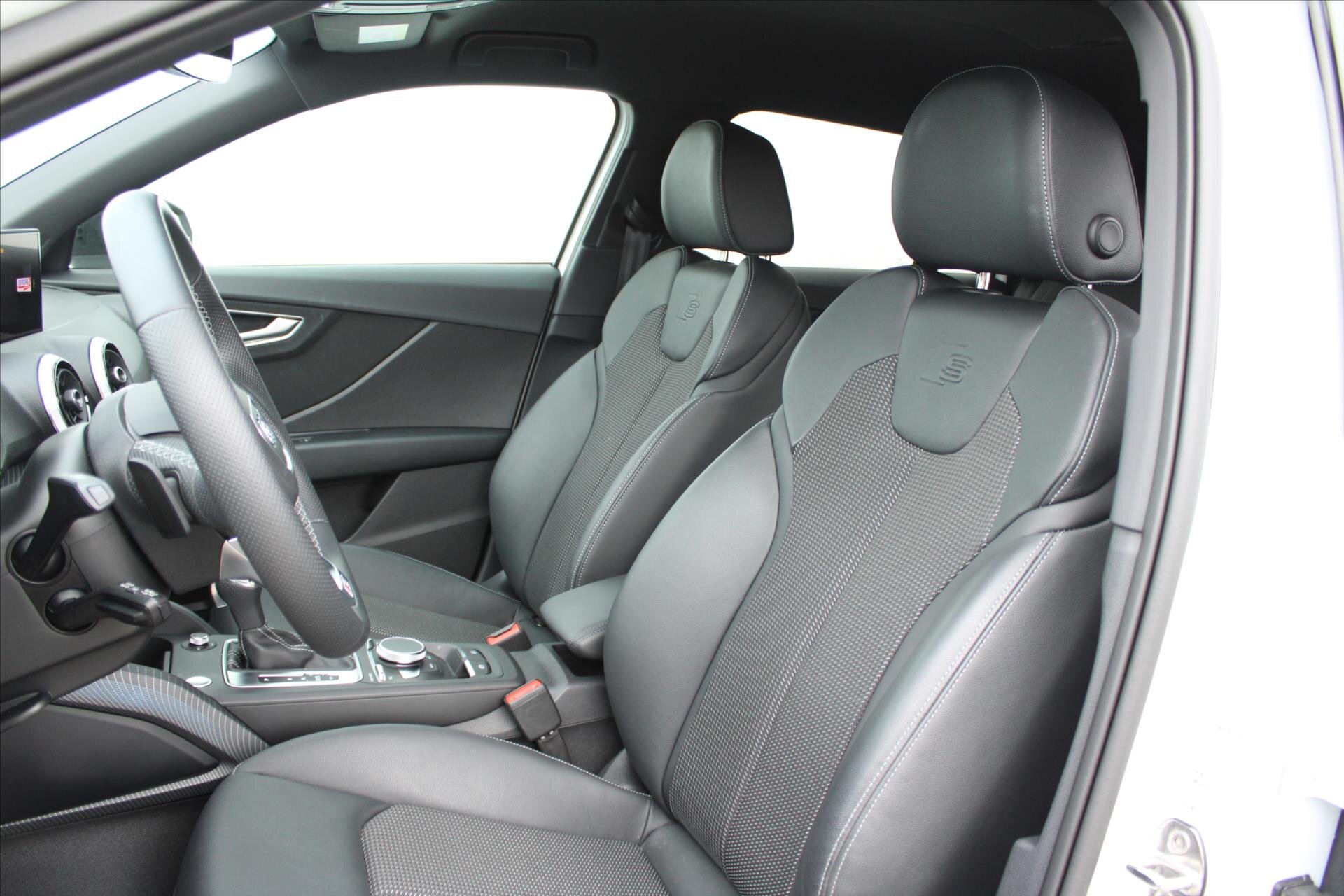 Audi Q2 SUV 2,0 l 140 kw