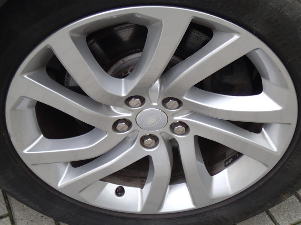 Land Rover Discovery SUV / Terénní 2,0 l 132 kw