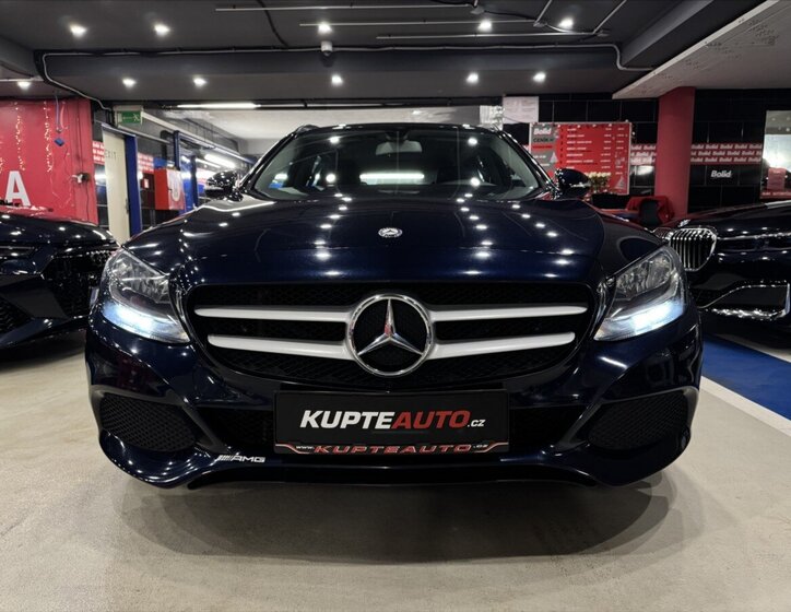 Mercedes-Benz Třídy C Kombi 1,6 l 100 kw