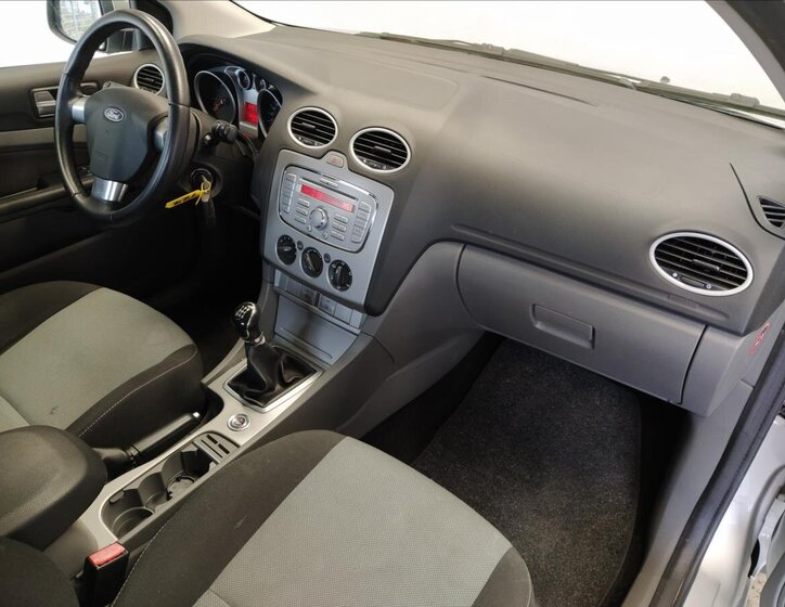 Ford Focus Hatchback 1,6 l 74 kw