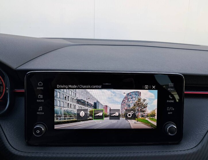 Škoda Scala Hatchback 1,5 l 110 kw