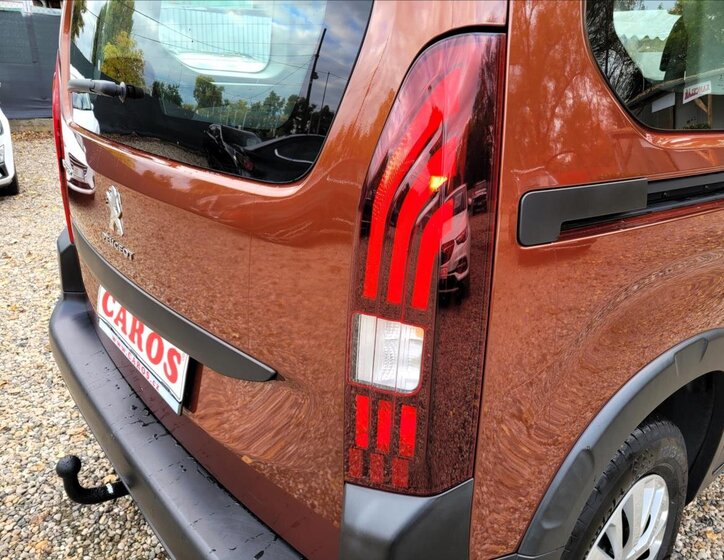 Peugeot Rifter MPV 1,5 l 75 kw