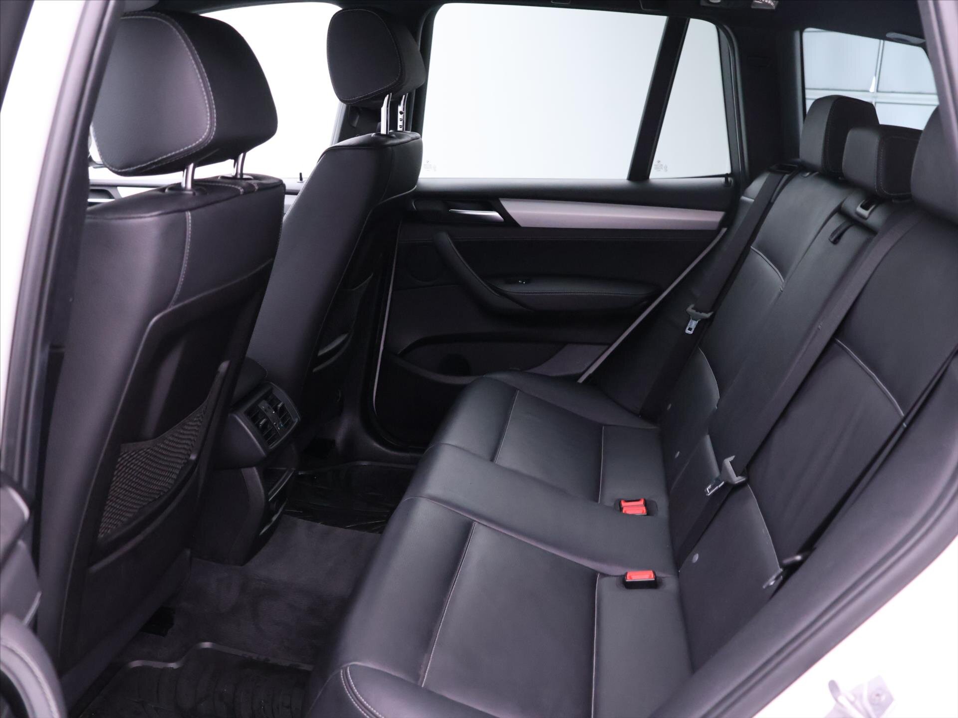 BMW X3 Kombi 3,0 l 190 kw