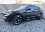 Alfa Romeo Stelvio SUV 2,0 l 206 kw