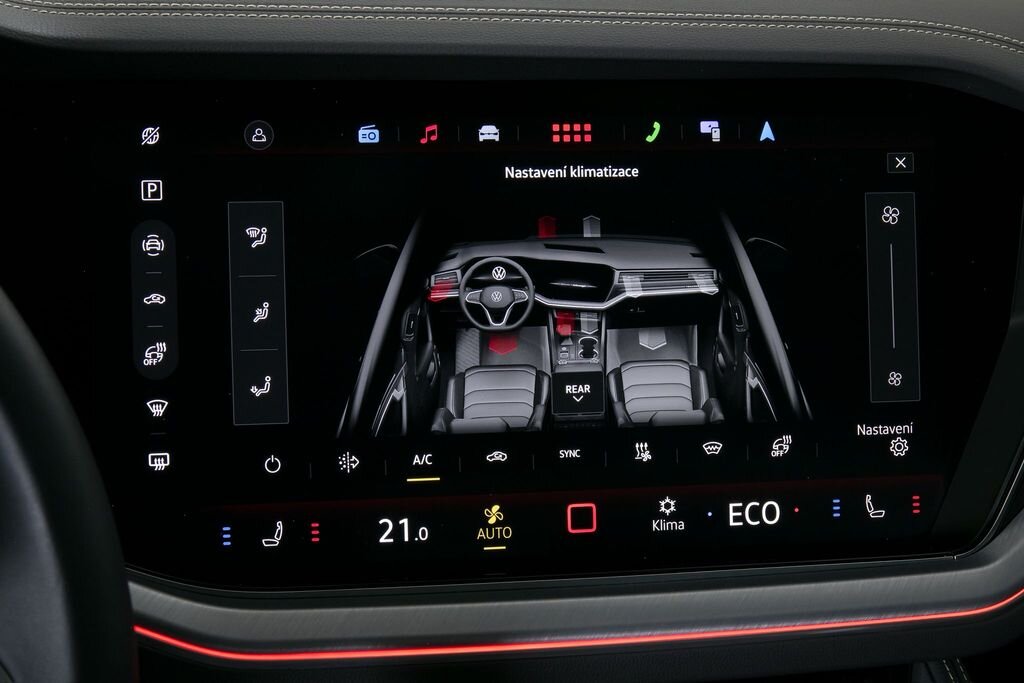 Volkswagen Touareg SUV / Terénní 3,0 l 210 kw