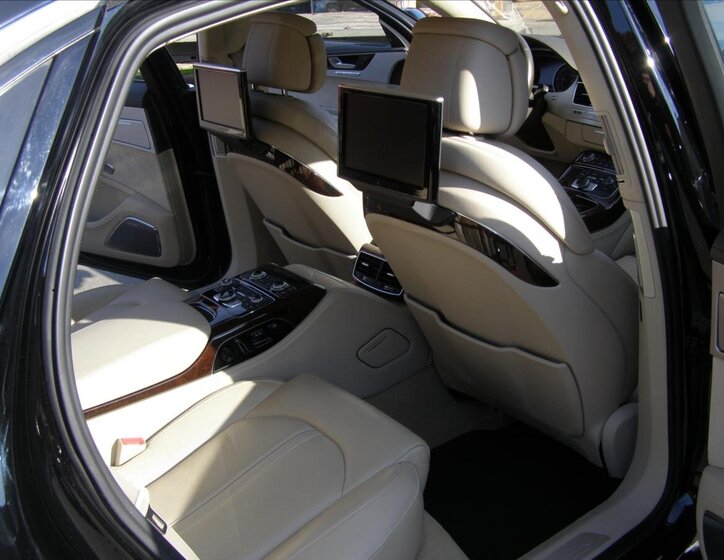 Audi A8 Sedan 6,3 l 368 kw