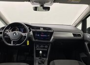 Volkswagen Touran 9